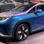 Nova diretriz da ABNT para carros elétricos passa a valer no Brasil este mês