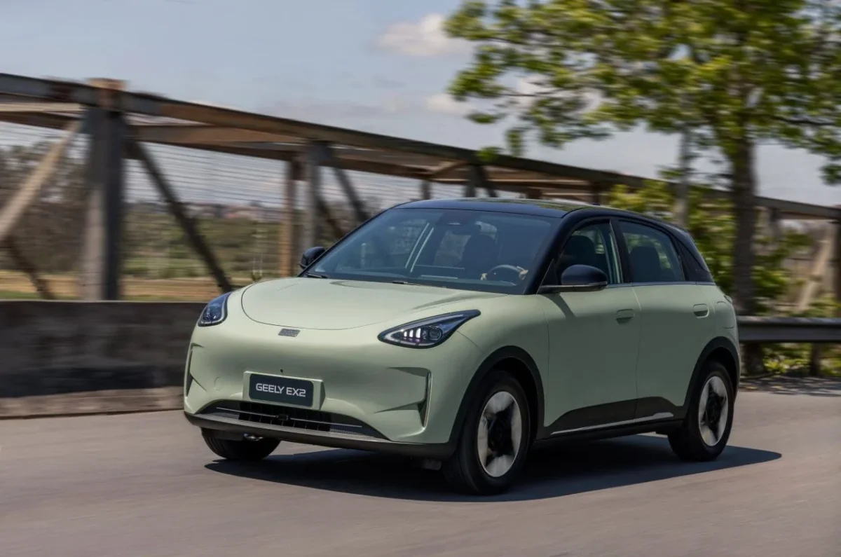 Dolphin Mini ou Geely EX2