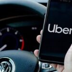 Mudanças no Uber liberam 4º passageiro no banco da frente e geram onda de cancelamentos