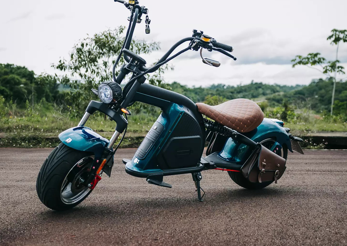 Pode ter motos elétricas sem CNH em 2026