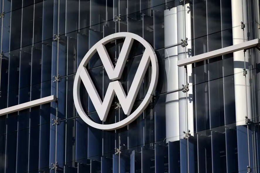 Solução chinesa: Volkswagen investe US$ 200 milhões em chips para condução inteligente