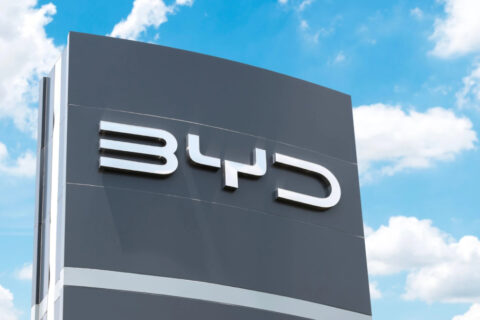 BYD dispara nas exportações e mira 1 milhão de veículos enviados ao exterior em 2025