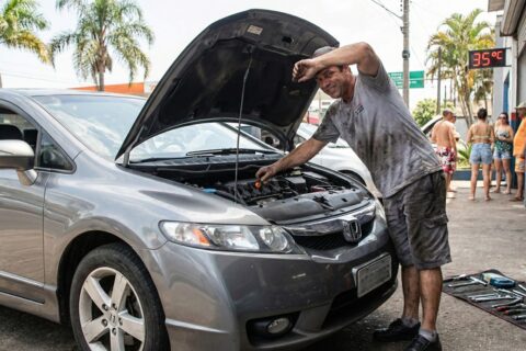 Carro no verão: 4 cuidados essenciais para não ficar a pé nas férias