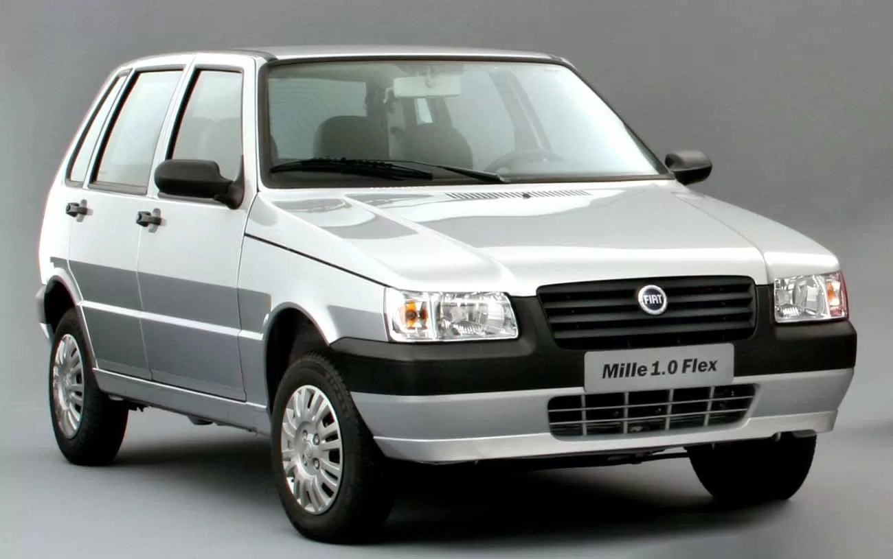 Fiat Uno isento de IPVA Fiat Uno isento de IPVA