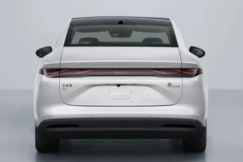 BYD revela o Qin Max, novo sedã que demonstra a escalada de luxo da marca