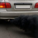 Trump propõe novas regras menos rigorosas de emissões para reduzir preços dos carros