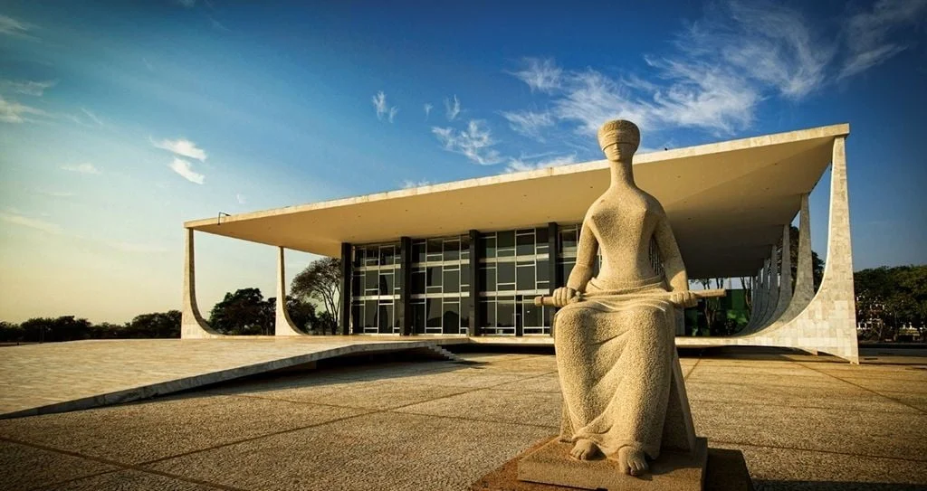 Setor de autoescolas vai ao STF contra fim da obrigatoriedade de aulas para CNH