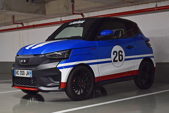 Este carro bateu o recorde de volta mais lenta já registrada em Nürburgring