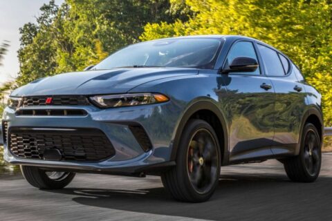 Dodge encerra produção de SUV devido a novas tarifas de Trump