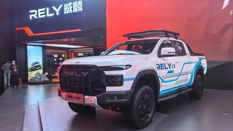 Chery lança sua primeira picape elétrica para concorrer com Hilux EV
