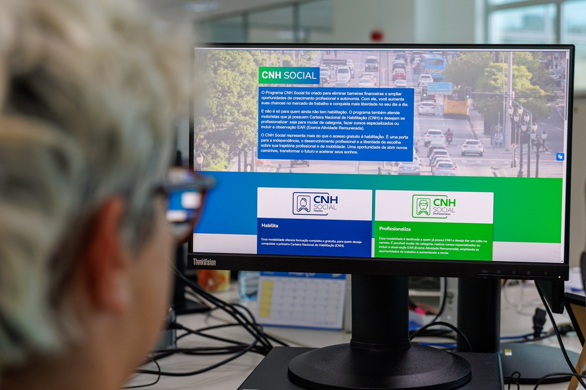 CNH Social PR: Detran alerta sobre sites falsos e cobrança de taxas indevidas