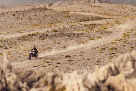 Honda anuncia NX 500 por R$ 682 mensais e Hornet 500 por R$ 644