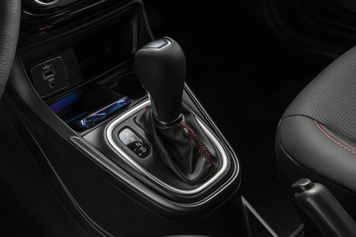 Strada Volcano aplica desconto de R$ 8 mil e seduz com pacote premium