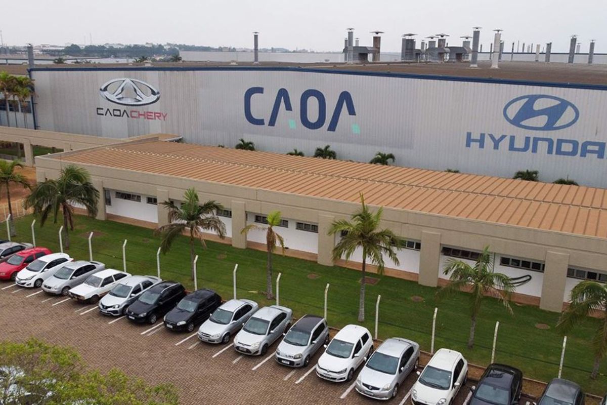 CAOA adota motoristas “abandonados” por montadora que saiu do Brasil