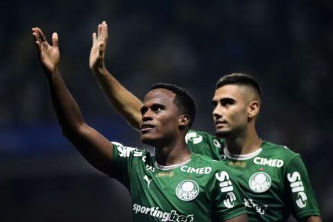 Palmeiras fecha R$ 30 milhões com Leapmotor; Flamengo responde com marca chinesa