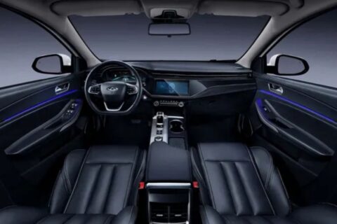 Carro da CAOA de R$ 80.860 surpreende com motor turbo e preço abaixo do Corolla