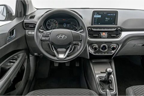 HB20 de R$ 69.143,00 é mais barato e mais potente que o Fiat Mobi 0km