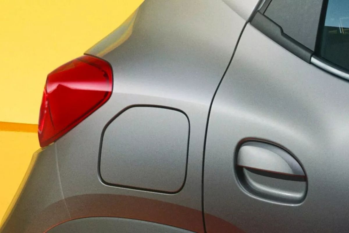 Hatch de R$ 80.690,00 passa vergonha em março, Fiat Mobi dispara