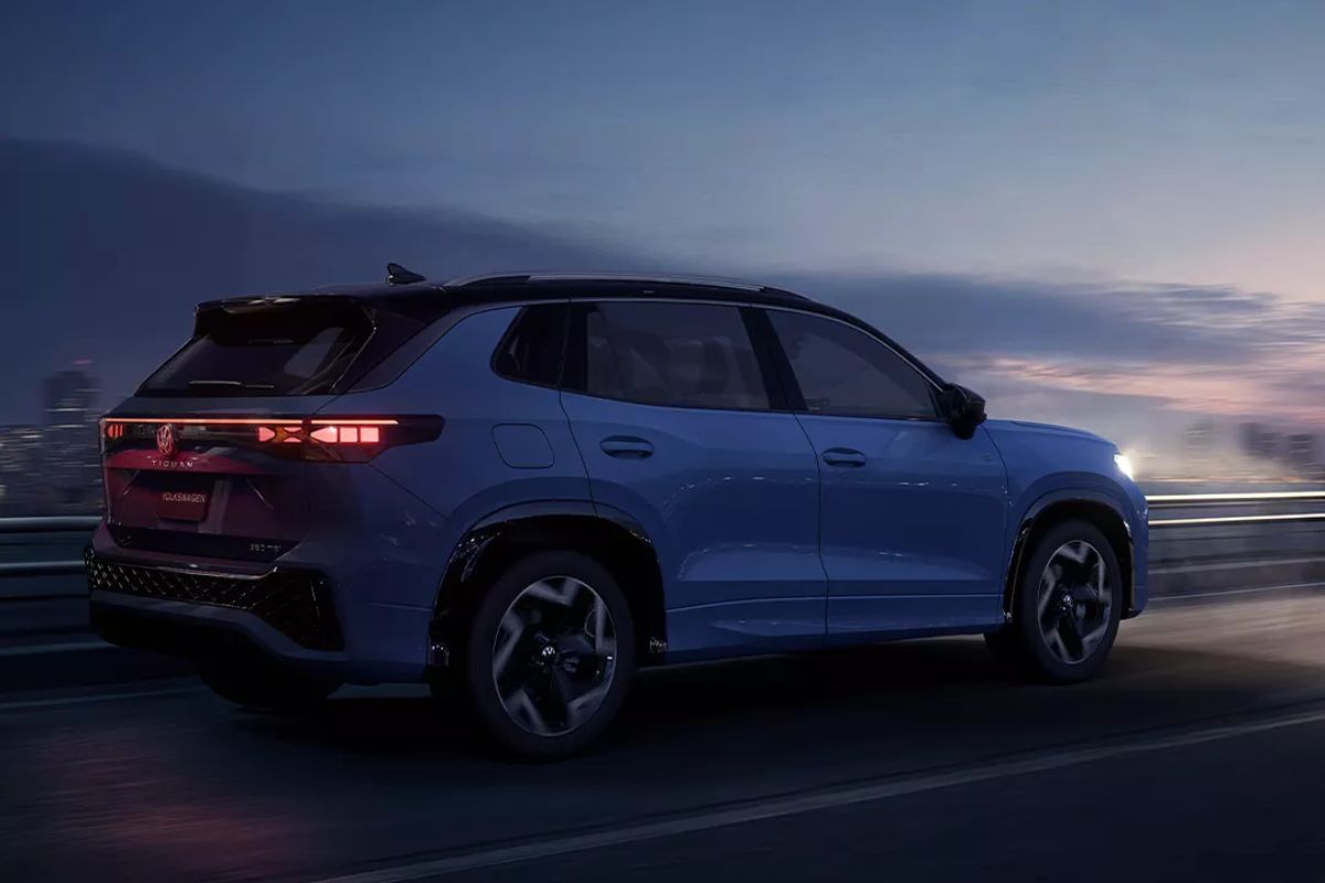 Volkswagen Tiguan 2026 em uma estrada