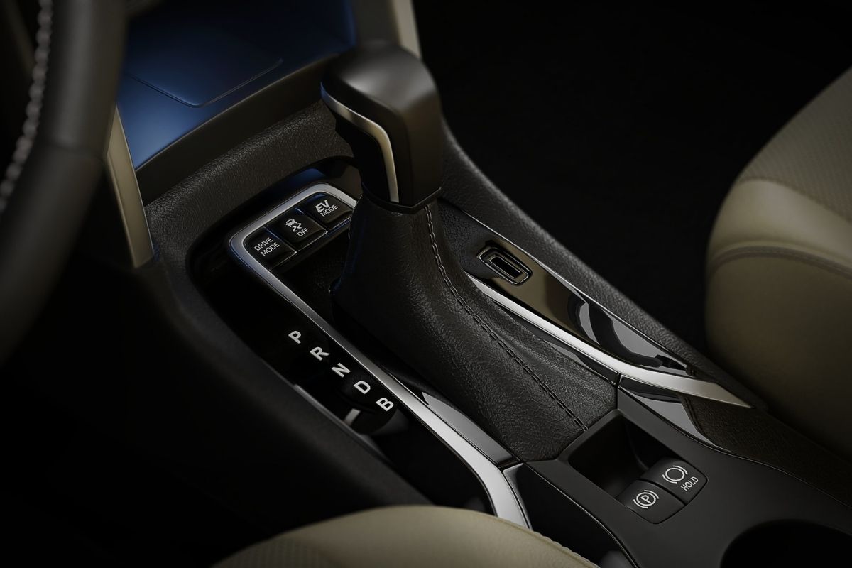 SUV da Toyota de R$ 219.890,00 dá rasteira na BYD e é líder