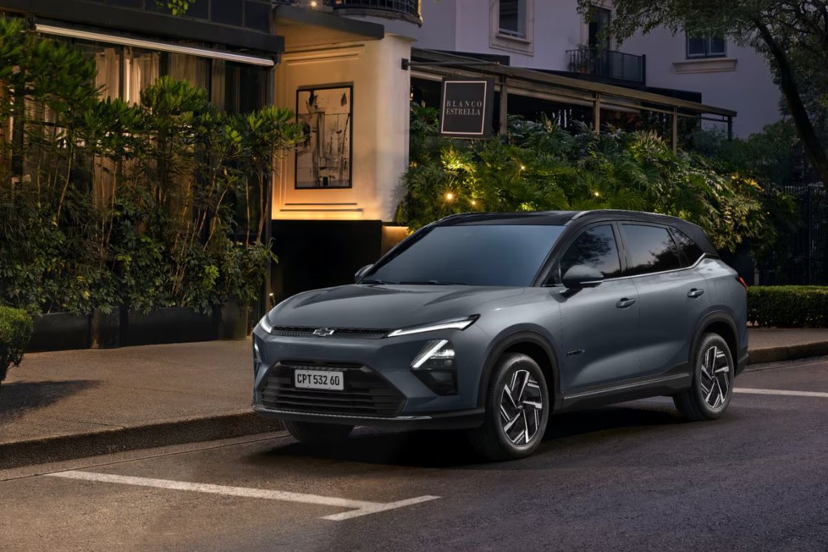 Captiva EV 2026 estacionada na rua