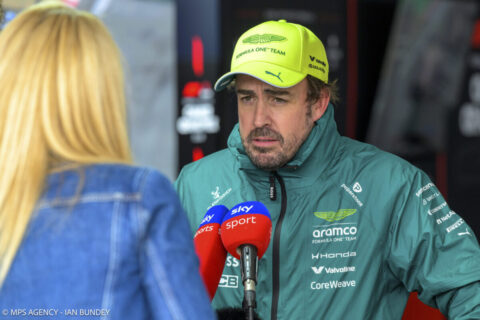 F1 2026: Alonso provoca e diz que categoria virou “campeonato de bateria”