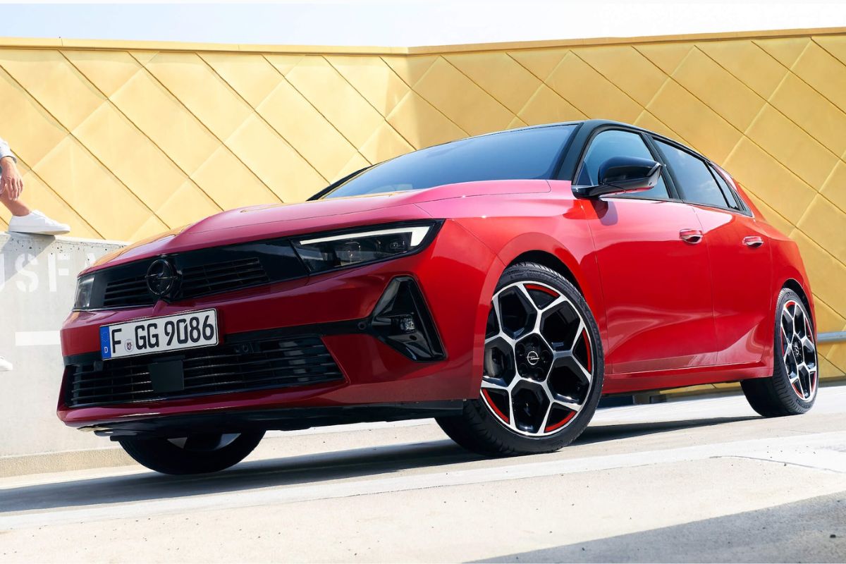 Novo Astra (da Opel), vermelho