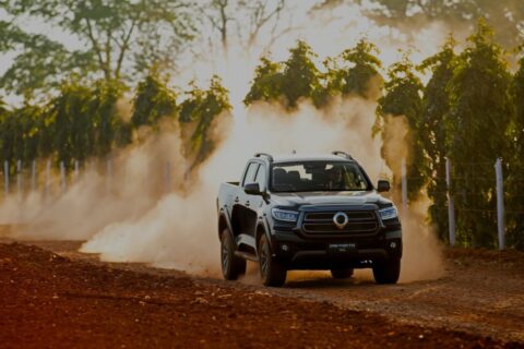 Picape de 220.000 enterra Amarok e agora vai atrás da Oroch