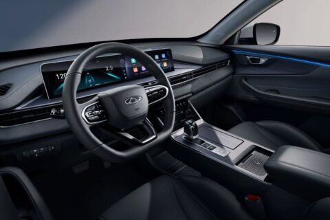 SUV de R$ 140 mil: comprar agora ou esperar o Toyota Yaris Cross? Confira os cenários