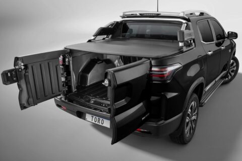Fiat Toro despenca R$ 103 mil e entra em guerra com Rampage e Maverick