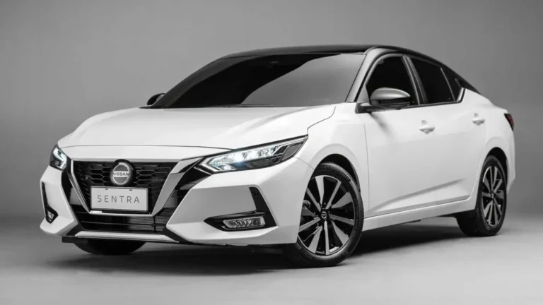 Nissan Sentra é um carro esportivo e bom para viajar na estrada.