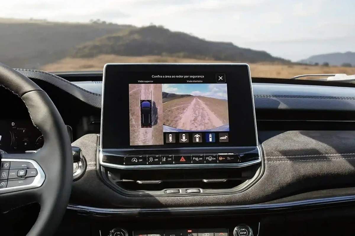 Jeep Commander de R$ 228.790 apita mais que grupo de WhatsApp de família