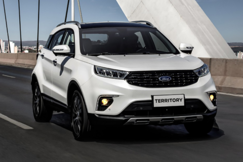 SUV da Ford passa vergonha no consumo; Corolla Cross e  Jeep Compass são mais econômicos