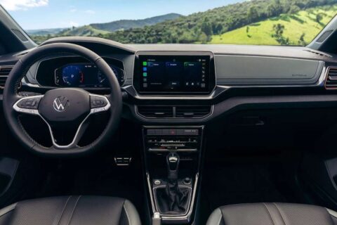 T-Cross cai da liderança em março; VW suspende as vendas no Brasil