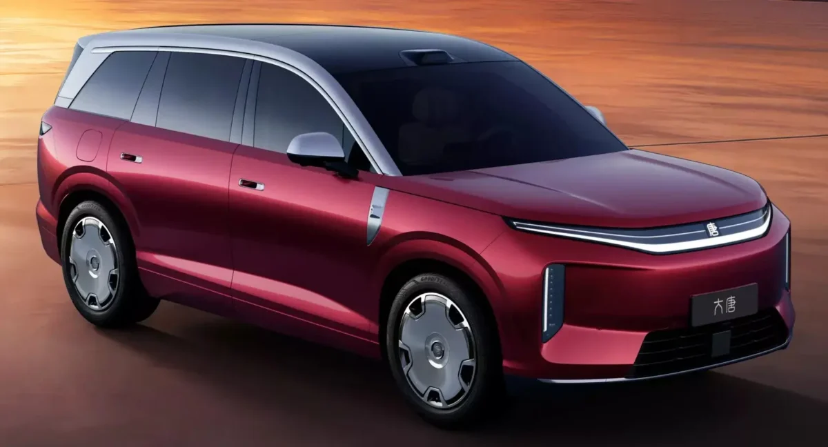 SUV de R$ 293 mil da BYD tem enxurrada de pedidos e até montadora fica em choque