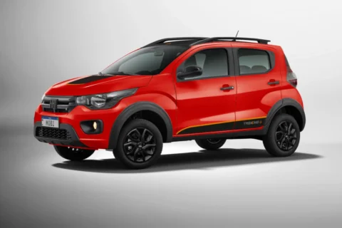 Fiat derruba R$ 12.700 no Mobi e abre R$ 9.900 sobre o Kwid