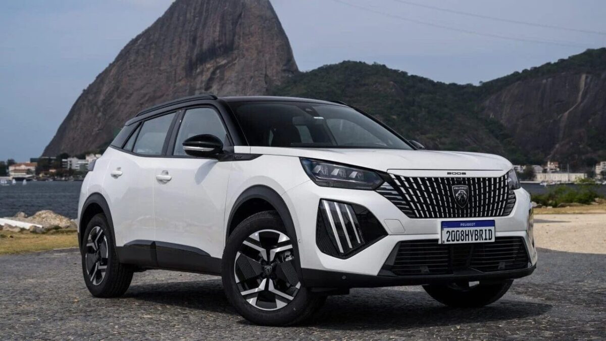 SUV híbrido da Peugeot tem queda acima de R$ 30 mil e bagunça o mercado