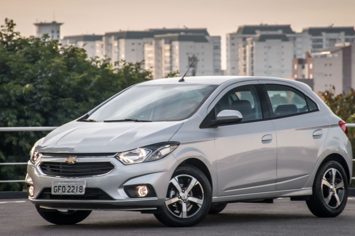 Onix perde espaço para Polo, HB20 e Argo e vê Dolphin Mini crescer no retrovisor