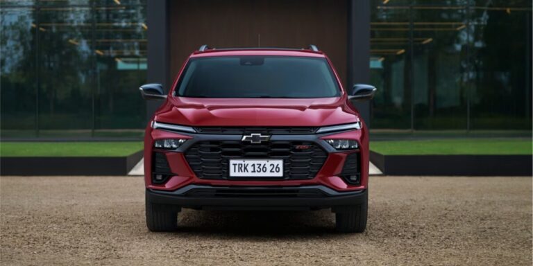 Tracker avança 12,9%, mas fica em 5º entre SUVs e cobra R$ 180,8 mil sem saída de ar atrás