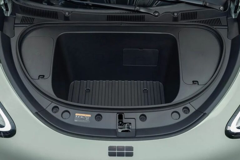 Porta-malas do Geely EX2