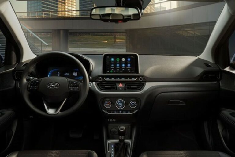 Hatch da Hyundai custa R$ 67.900, faz até 14,6 km/l e supera Onix e Polo