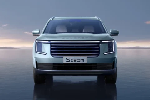 SUV híbrido Jetour S08 mira mercado brasileiro com espaço para 7 passageiros