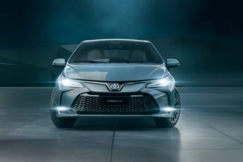 Sedan da Toyota lidera ranking com R$ 45.885,74 de desconto; Fiat Fastback e BYD Song Pro aparecem logo atrás