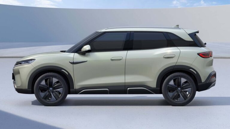 SUV elétrico da BYD entrega 177 cv e fica atrás apenas dos modelos da Fiat