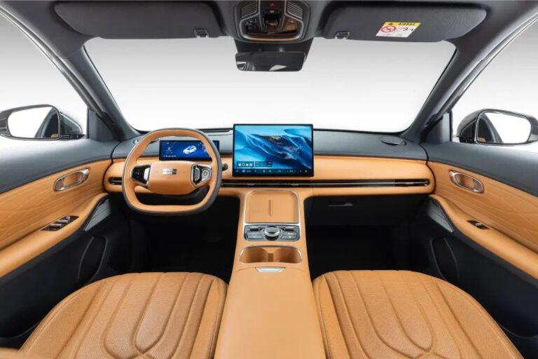 Interior do Geely EX5