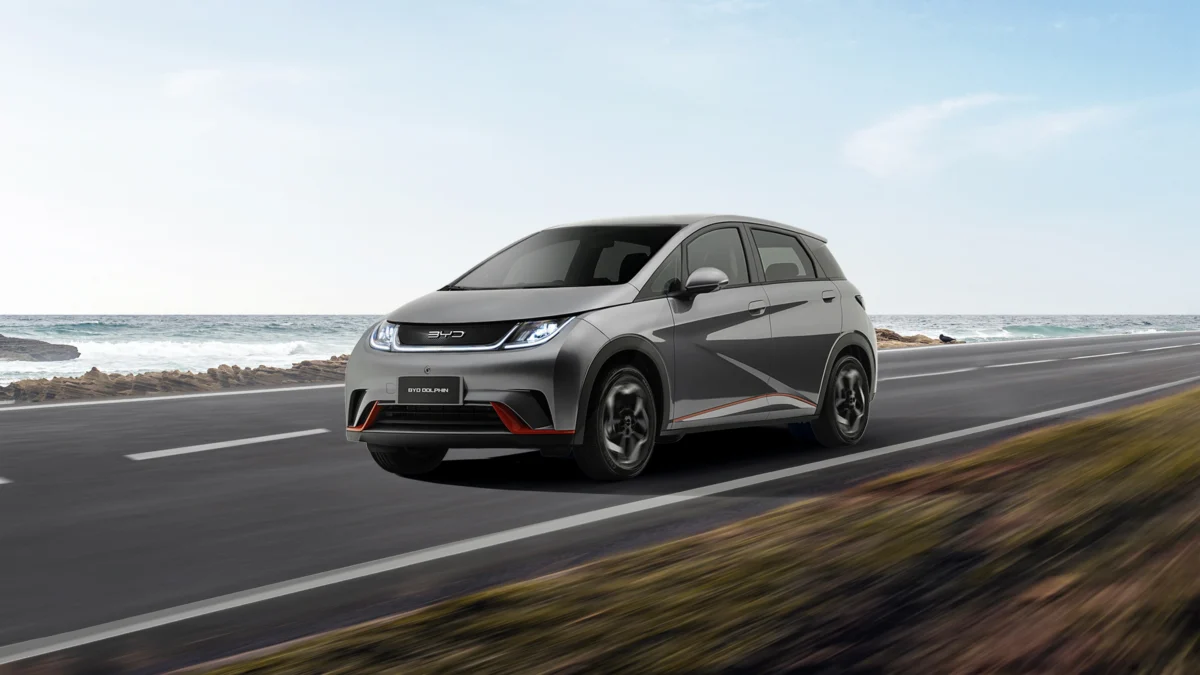 BYD Dolphin Mini libera R$ 11 mil para PCD e parcelas de R$ 999,00