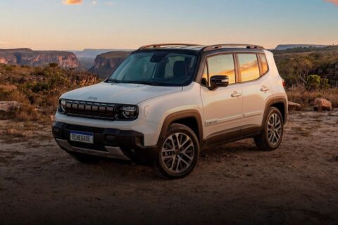 Jeep Renegade tem R$ 13 mil de desconto e fica R$ 33 mil mais barato que Hyundai Creta em maio