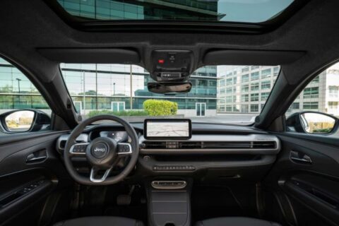 Jeep Avenger revela novos acamamentos; Novo Haval entrega 1.000 km de autonomia