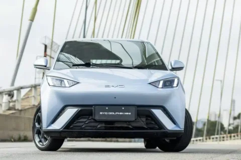 Após bater o HB20, Dolphin Mini quer derrubar Creta e T-Cross em maio