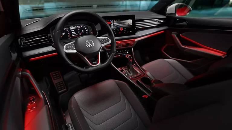 Interior do Volkswagen Jetta GLI